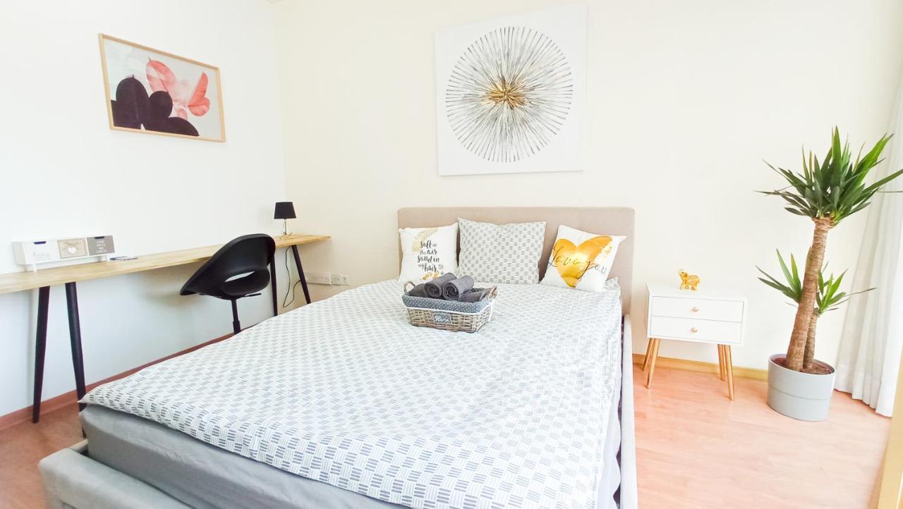 1A Beach & Business Apartment In The City Center! ラルナカ エクステリア 写真