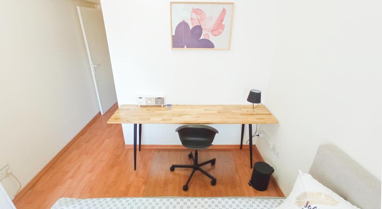 1A Beach & Business Apartment In The City Center! ラルナカ エクステリア 写真